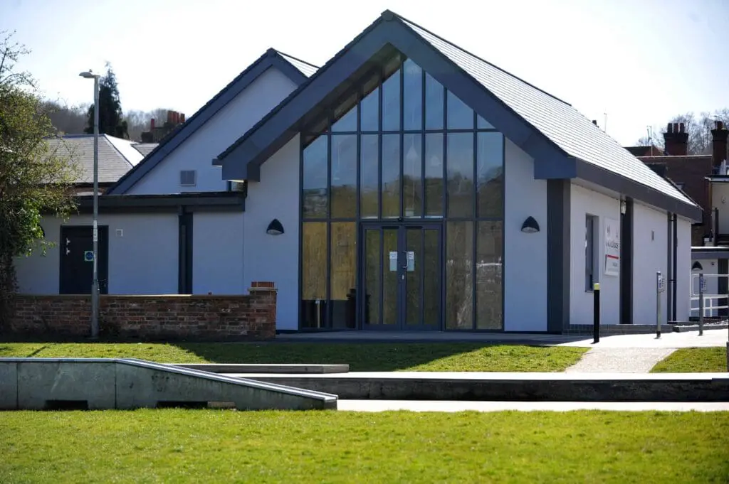 wilfrid-noyce-centre-windows-godalming