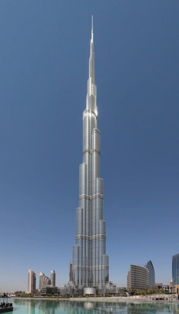 Burj_Khalifa - lots of windows